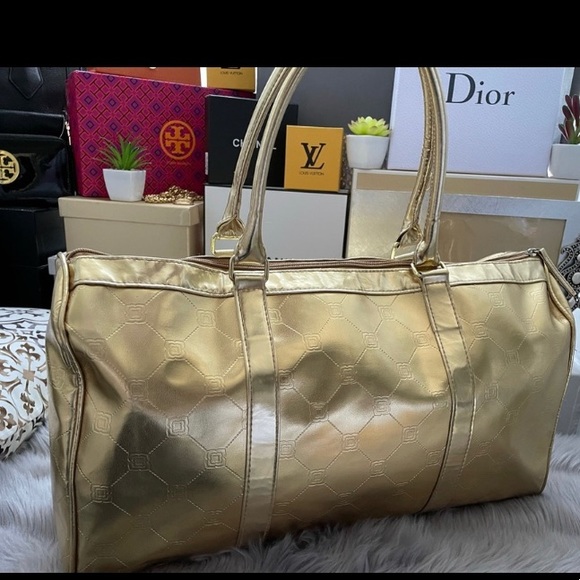 ❌NOT AVAILABLE ❌‼️ Free in your bundle ‼️💫✨BCBGMaxAzria ✨💫#ZX4 - Picture 1 of 7